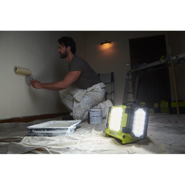 Triple panneau lumineux LED Hybrid (18V et secteur) - 3 intensités : 3000 / 1500 / 800 Lumens - 5133005397
