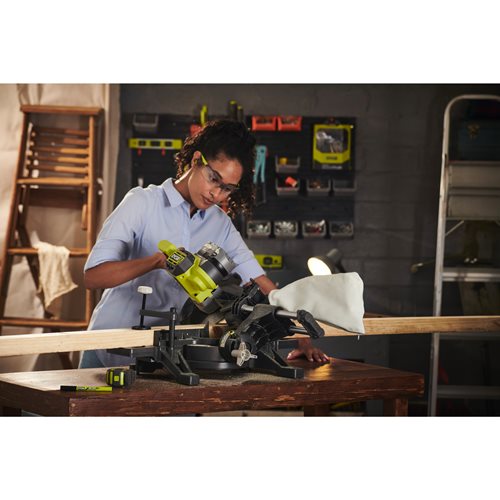 Scie à onglets radiale 190 mm 18V - capacité 50 x 250 mm à 90° - Livrée avec 1 lame 48 dents RYOBI - 5133005503