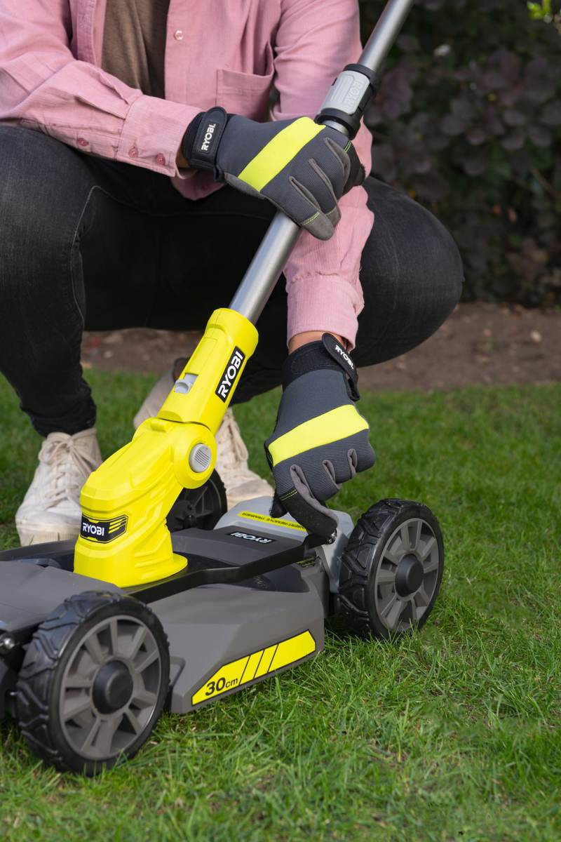 Tondeuse de ville sans fil RYOBI RY18LMC30A-120 18V One+ largeur de coupe 30 cm avec batterie et chargeur - 5133005918 