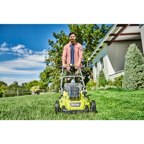 Tondeuse RYOBI tractée à la demande POWER ASSIST™ 36V MAX POWER - 40 cm (1 x 5,0 Ah) RLM36X41H50PG - 5133005543
