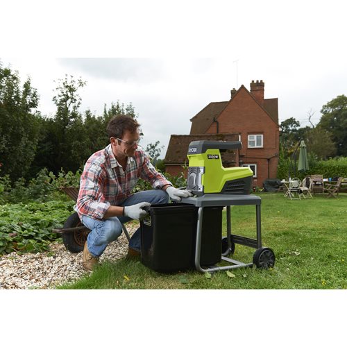 Broyeur de végétaux électrique RYOBI 3000 W - Silencieux RSH3045U - 5133004335