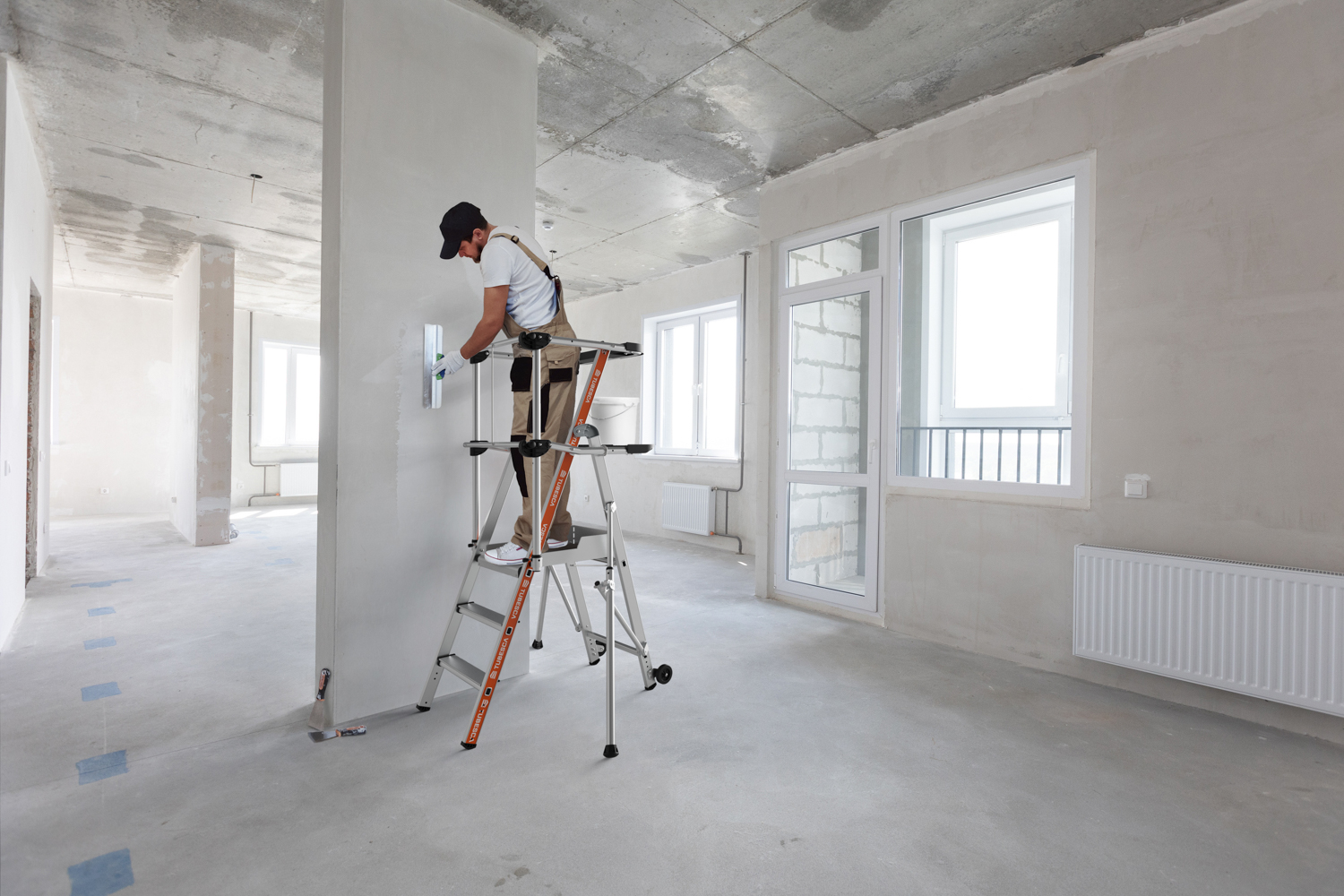 PLATEFORME RAPTOR 6 MARCHES GC LISSES TRAVAIL À 3.4M - TUBESCA COMABI - 02274156