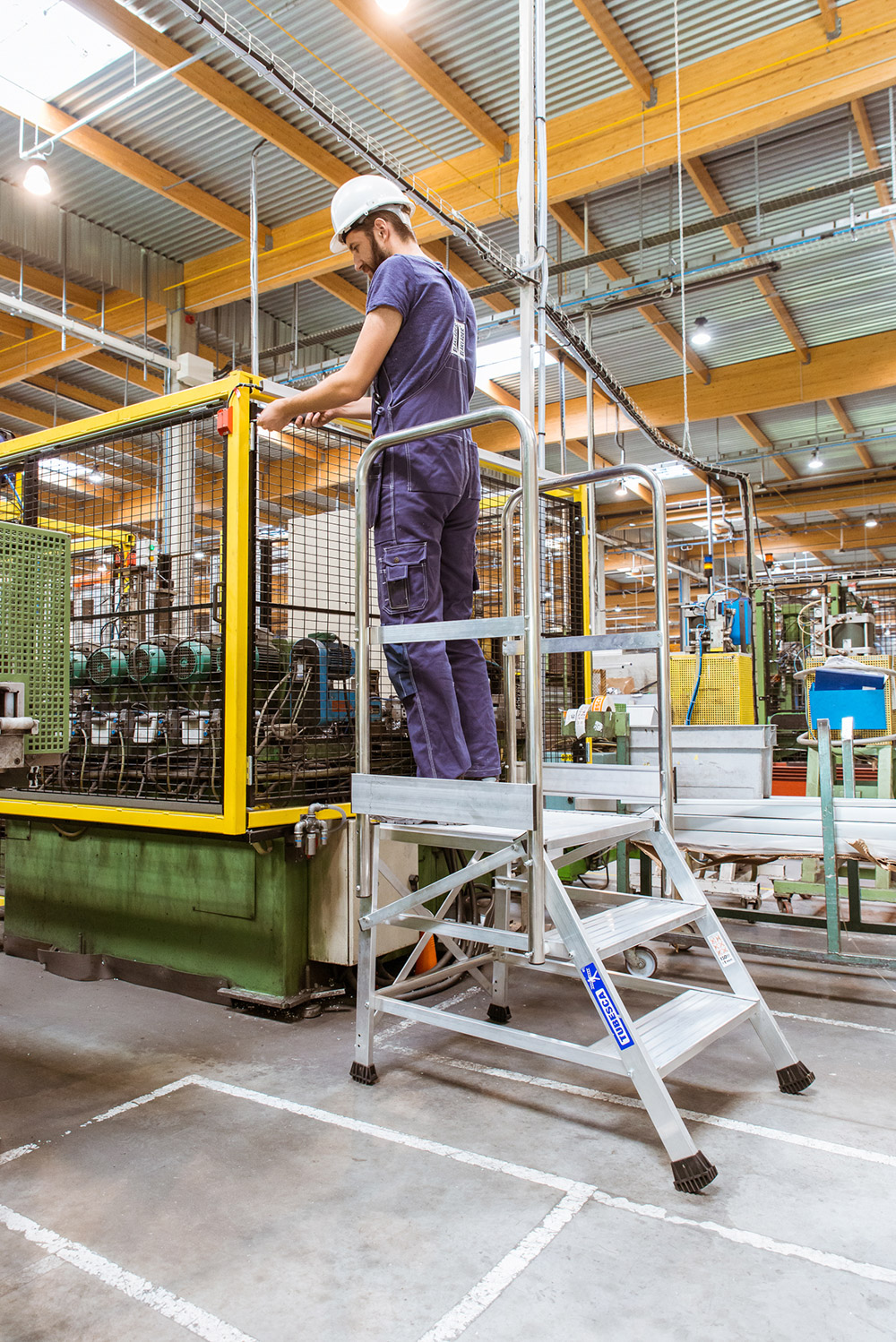 MARCHEPIED PODIUM 2 MARCHES ACCÈS À 2.74M - TUBESCA COMABI - 02374203