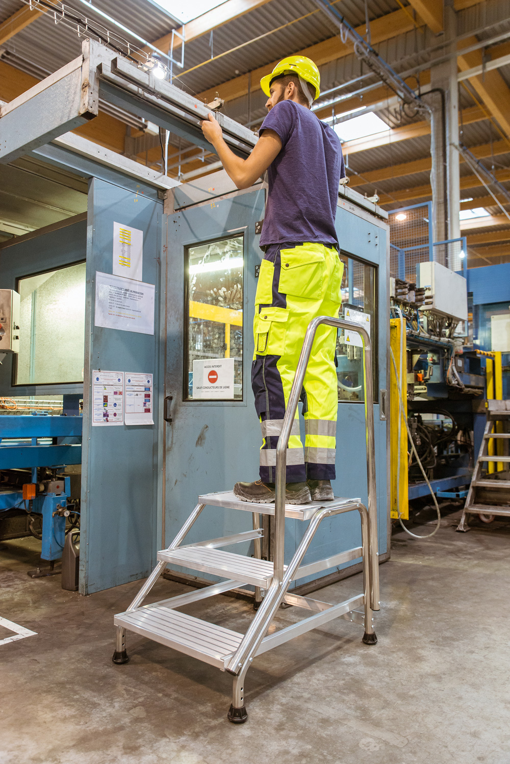 Marchepied MODUL 3 MARCHES accès 2.6m - TUBESCA COMABI - 02379833