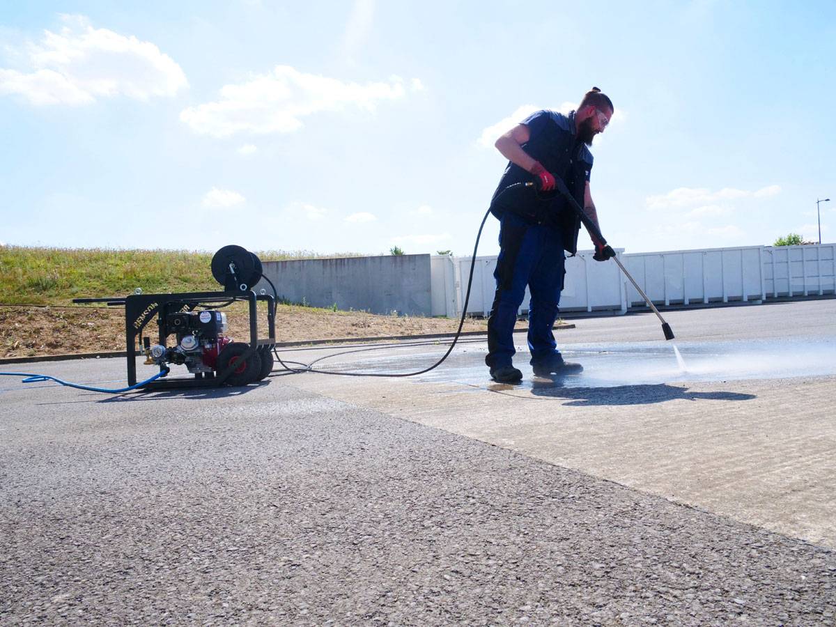 NETTOYEUR HAUTE PRESSION BOOSTP THERMIQUE 250B - 15L/MIN - ENROULEUR 20M - RENSON - 142388