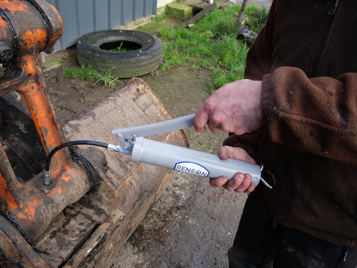 POMPE A GRAISSE STANDARD DOUBLE FLEXBLE - AGRAFE 4 MORS - RENSON - 970186