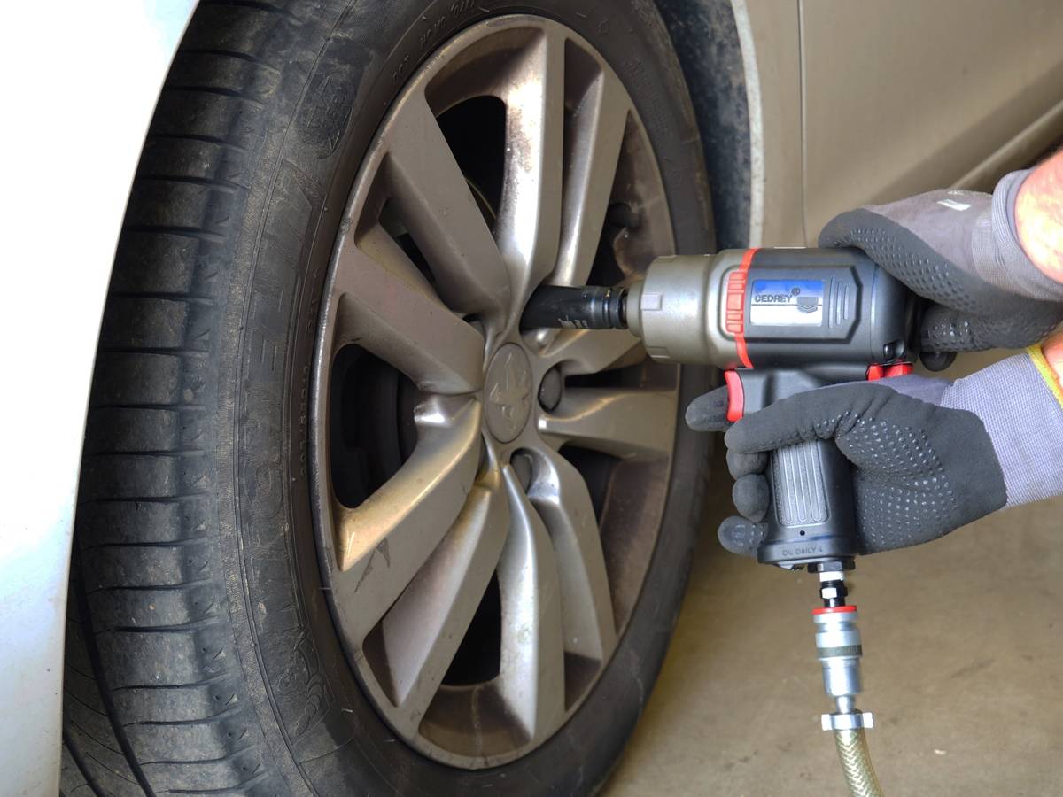 COFFRET CLE A CHOCS UT8172 AVEC 5 DOUILLES CHOCS - RENSON - KITUT8172