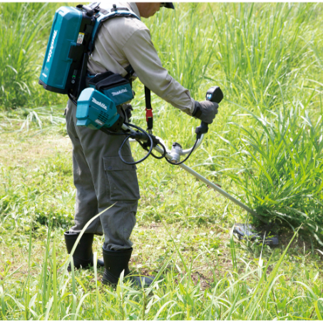 Débroussailleuse connectée 40 V max Li-Ion - Guidon asymétrique - MAKITA - UR101CZ