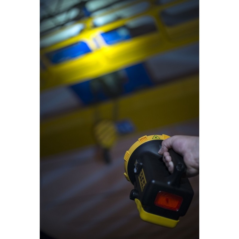 Trainspotting phare professionnel rechargeable stak 20W led  - VELAMP - R920