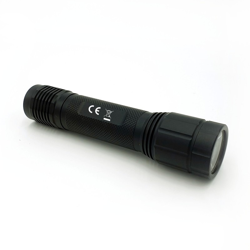 Leopard Lampe torche LED rechargeable en alu 2000 lumens avec étui - VELAMP - ST143