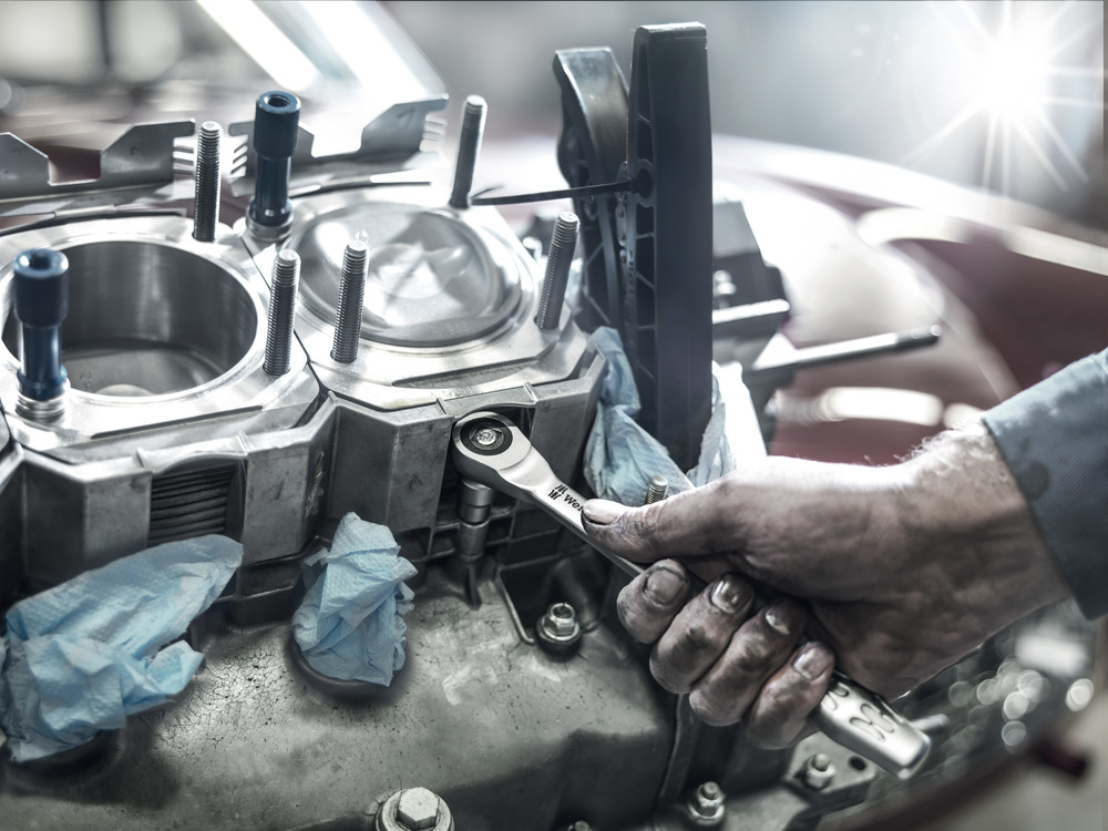 Jeu cliquet Metal avec carré mâle traversant, à carré 1/2