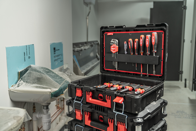 PACKOUT PLOMBIER 74 PIECES MILWAUKEE TROLLEY ET EPI