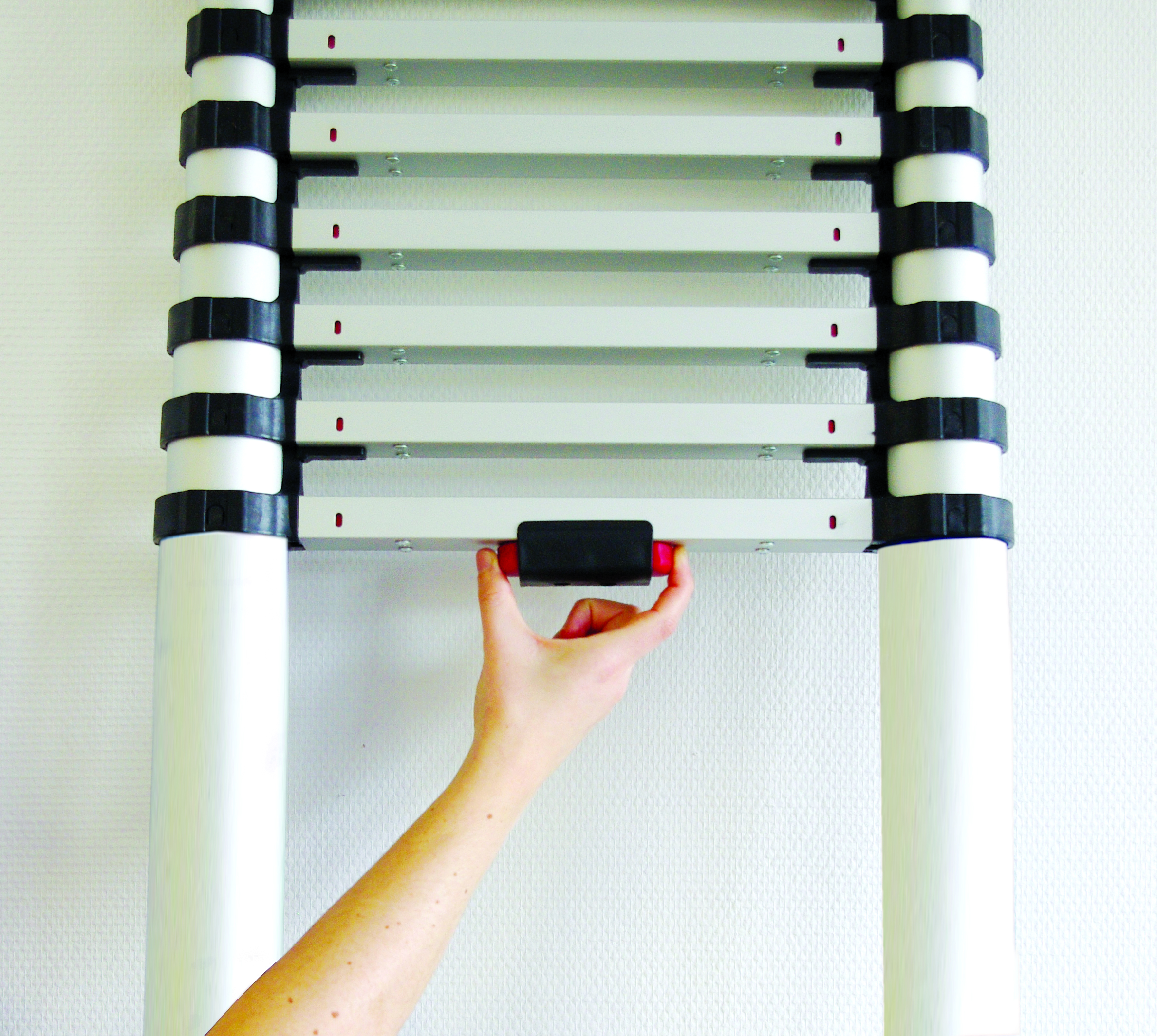 Echelle télescopique CENTAURE KOMPACT 13 barreaux - 3m80 - 458113