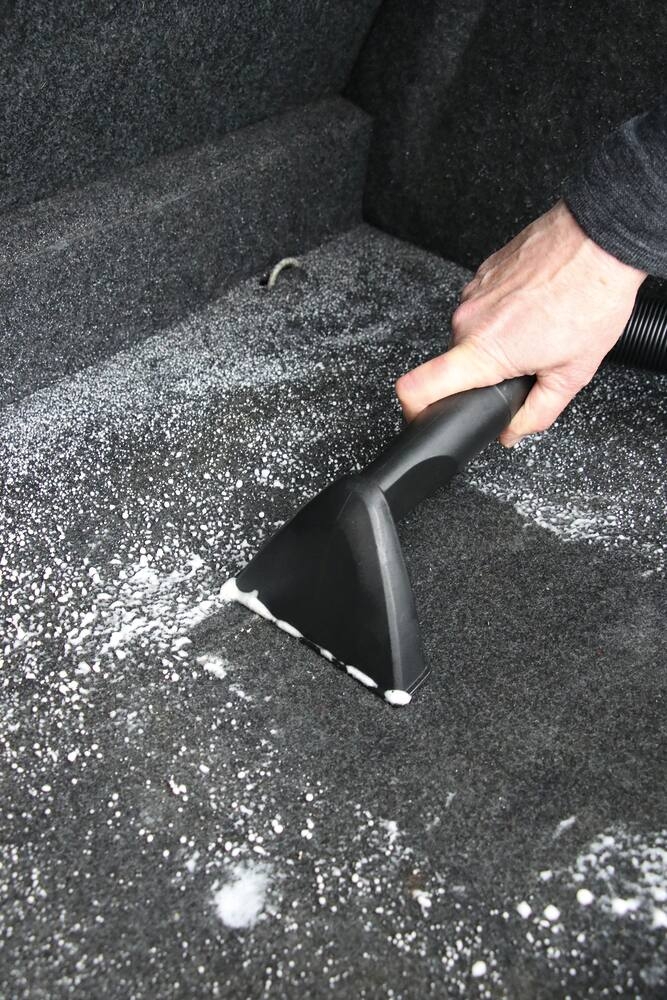 Aspirateur eau et poussière 7,5L 150W sur batterie 20V 2Ah SCHNEIDER - 50000