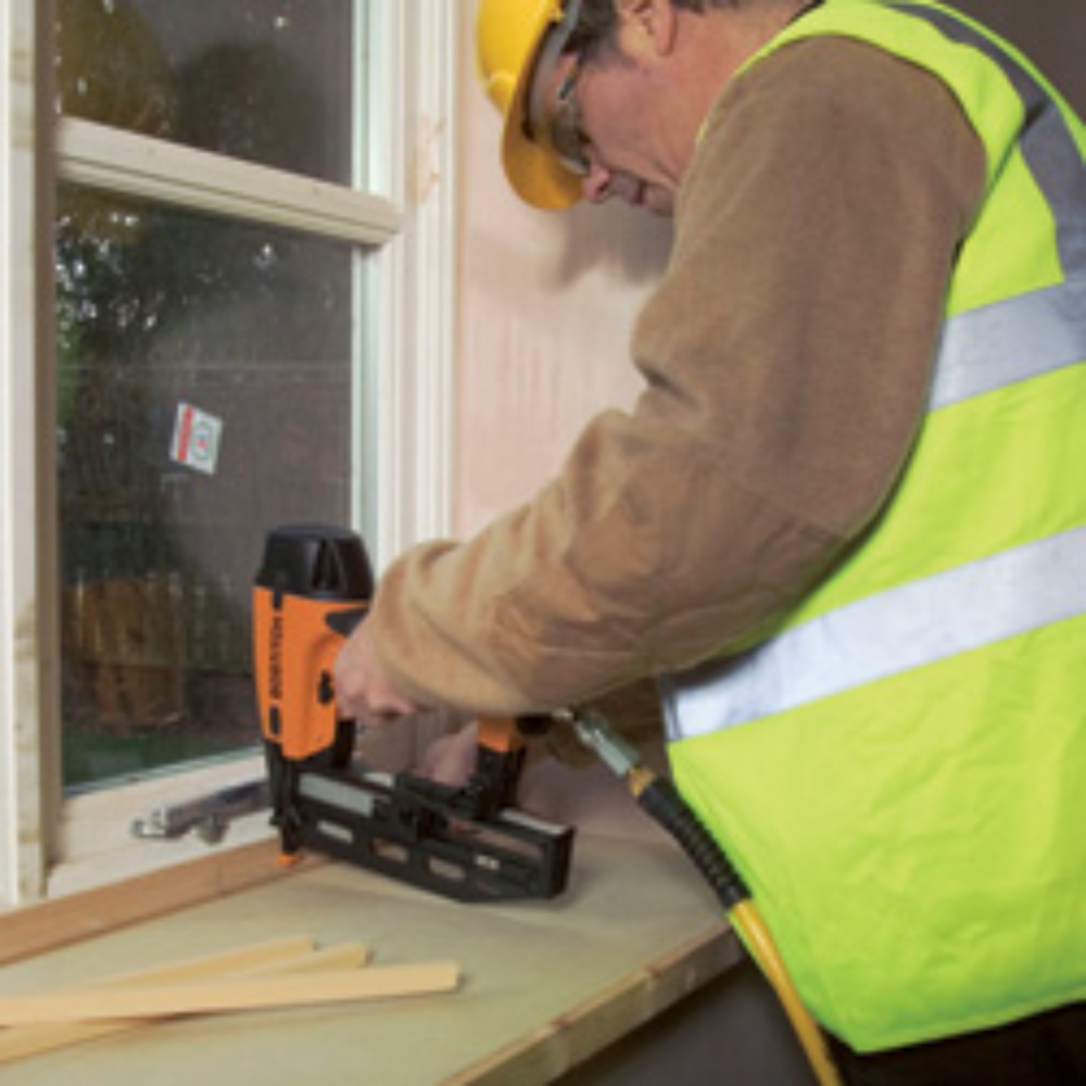 Agrafeuse de finition Jauge 16 de 25 à 64 mm BOSTITCH - FN1664-E