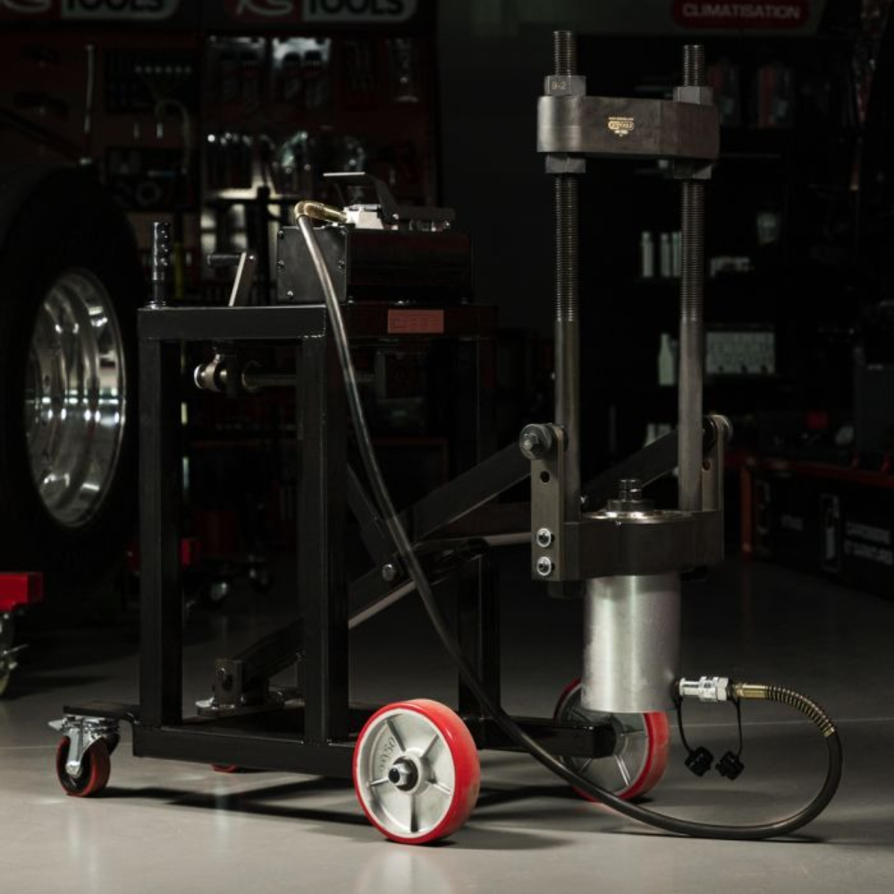 Presse à pivot 75 t avec kit de douilles 29 pièces KS TOOLS - 460.3620