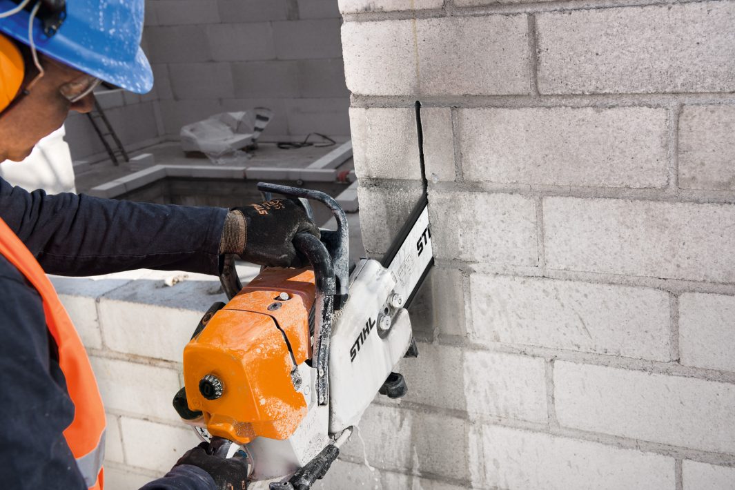 Découpeuse à pierre thermique STIHL GS 461 coupe 40 cm - 42522000047