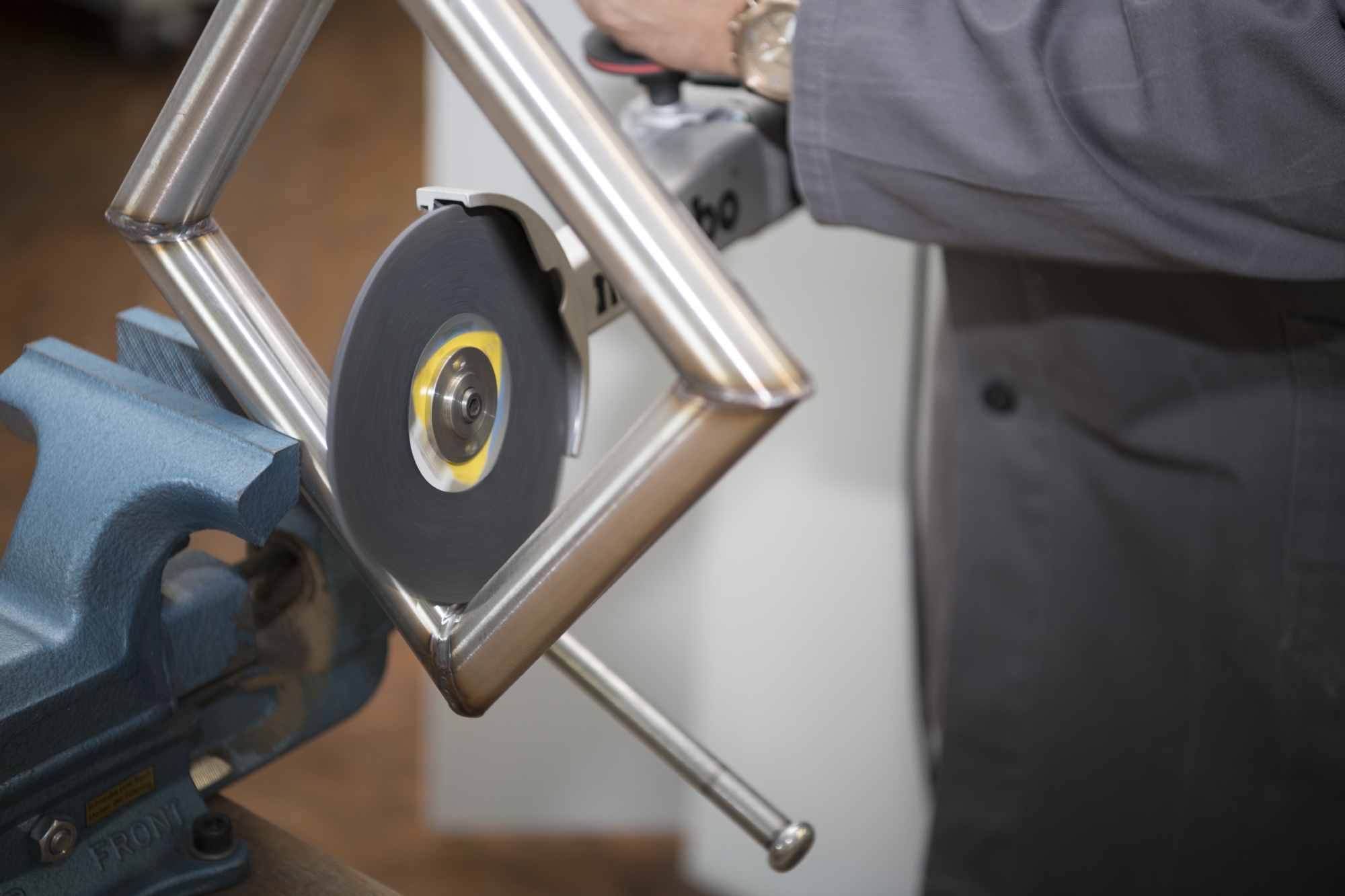 10 Roues texture compact VK MFW600 VU ME S 150X3X25,4 KLINGSPOR - 337949