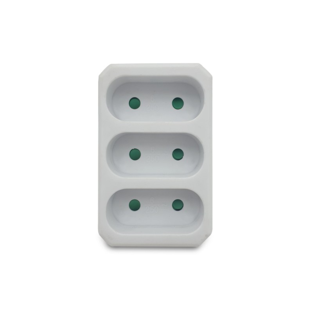 Multiprise 3 prises électriques frontales 3X6A - VELAMP - ADAT-FR-2