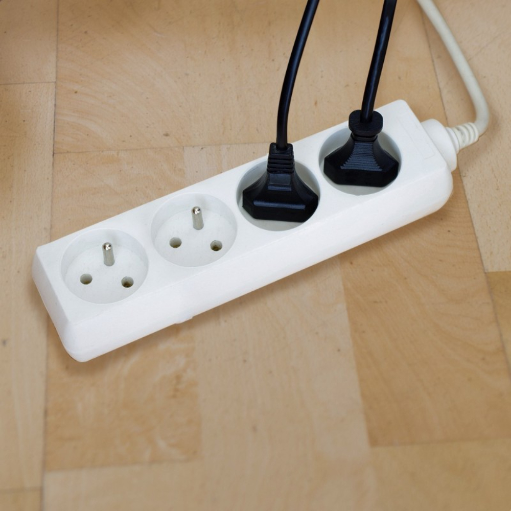 Bloc multiprise 4x16A 1m H05VV F3G1.0MM2 CE & NF - VELAMP - MULTIP-FR-4