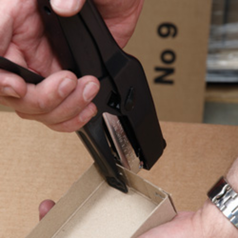 Pince agrafeuse 6 à10 mm BOSTITCH - P6C-8