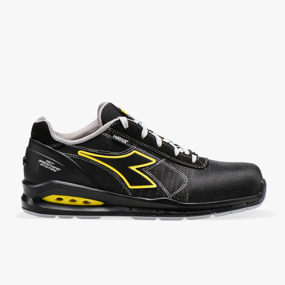 Chaussures de sécurité basses noires DIADORA UTILITY RUN NET AIRBOX MATRYX LOW S3 SRC - 176215 C0200