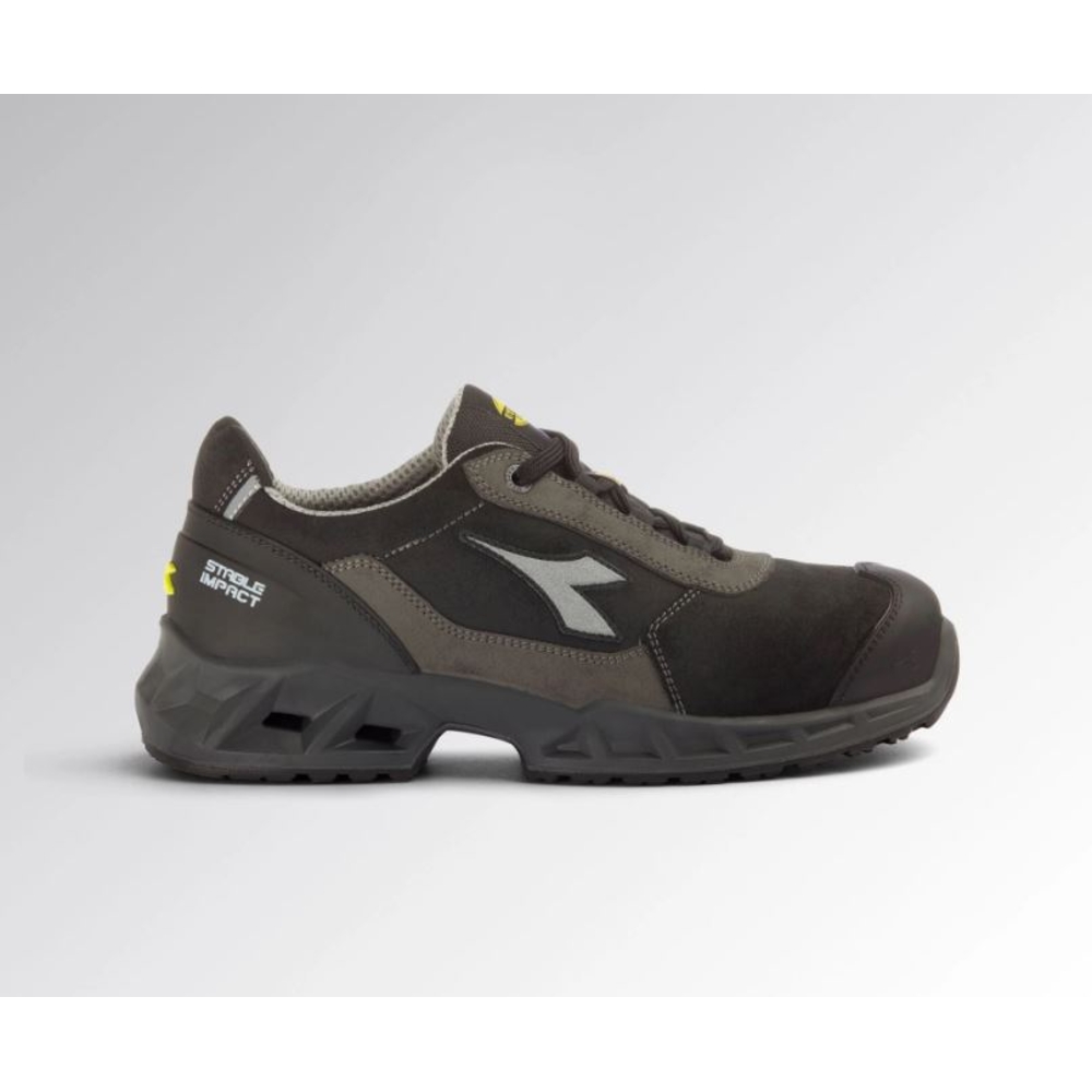 Chaussure de sécurité noir légère S3 SRC ESD DIADORA Shark stable impact 179899C2680