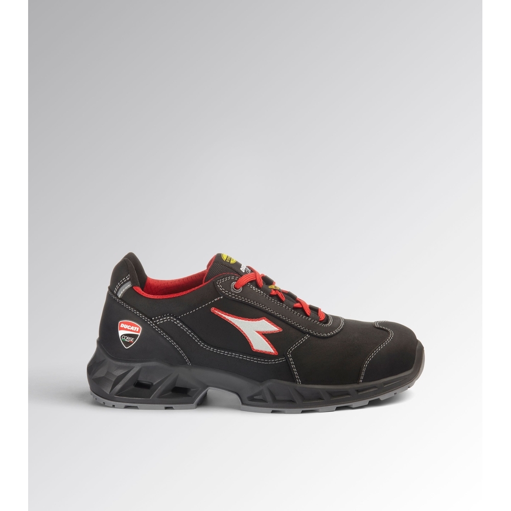 Chaussures de securité basses noires/rouges Utility x Ducati Corse SHARK ENGINE LOW S3S FO SR ESD - Diadora - 181226C1462