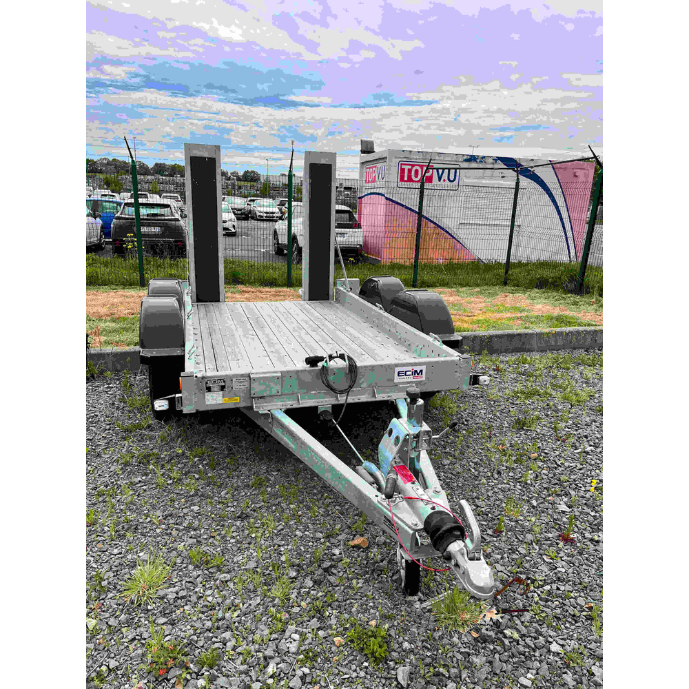 REMORQUE PORTE ENGIN 2,5T FLECHE EN V  AVEC FEUX LEDS - PEGD25V250AF