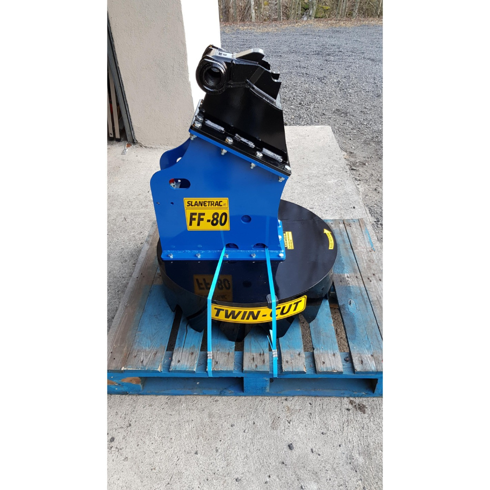 GYROBROYEUR FORESTIER POUR MINIPELLE 2,6T A 8T SLANETRAC - FF80V - SLANETRAC