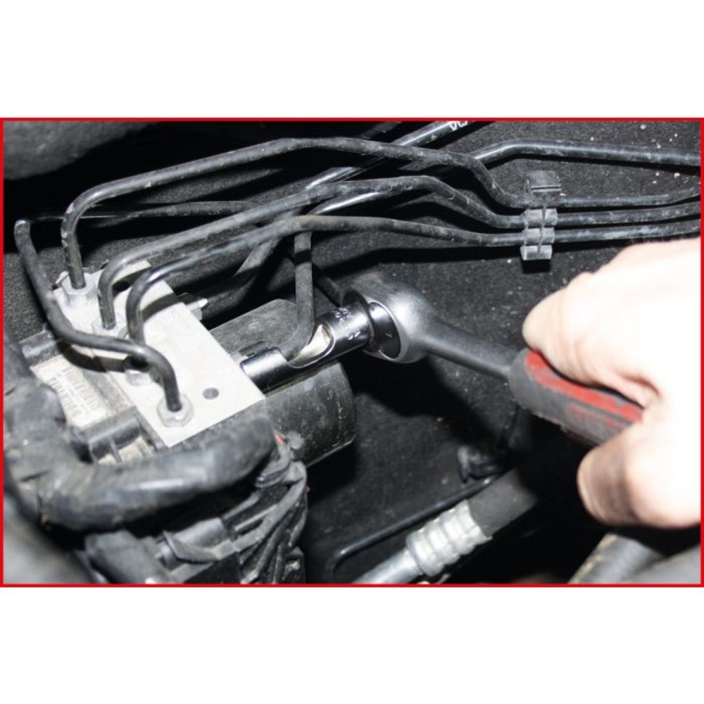 Douille fendue 6 pans 3/8