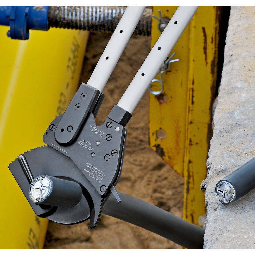 Coupe-cable poign. telescop 680mm ø100mm KNIPEX - 95 32 100