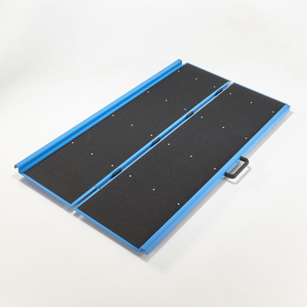 Rampe d’Accès Pliable en Aluminium Avec Carillon Longueur 166m - MOTTEZ - A380C16