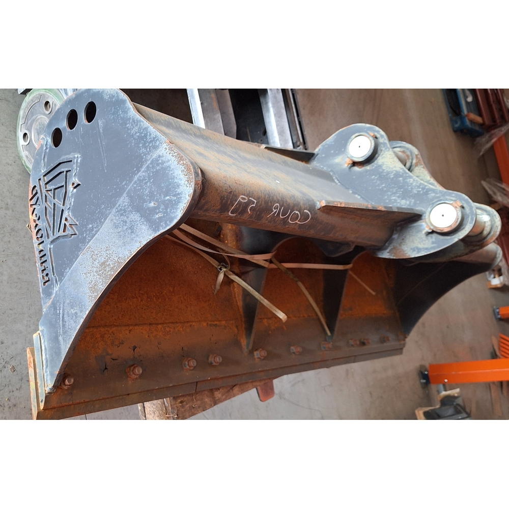 Godet curage 1800mm avec contre lame boulonnée - R0247E72BB- OCCASION