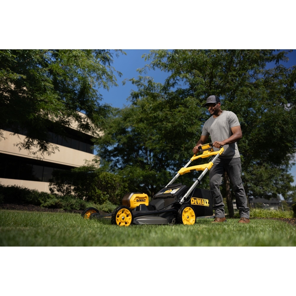 Tondeuse 53 cm XR FLEXVOLT 54V Brushless - autopropulsée - DCMWSP550N-XJ - DEWALT