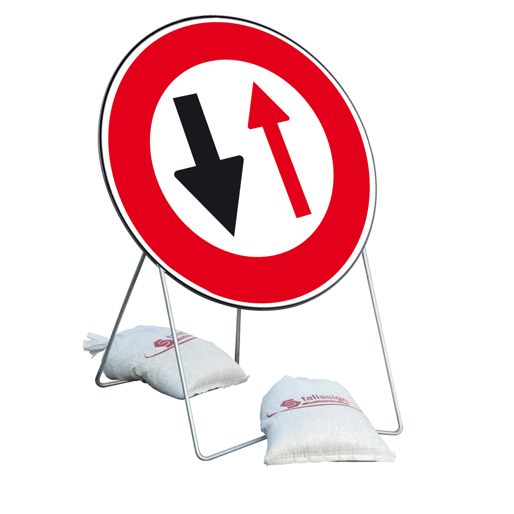 Panneau de sens de circulation non prioritaire 850 mm classe T1 + PIED - TALIAPLAST - 524015