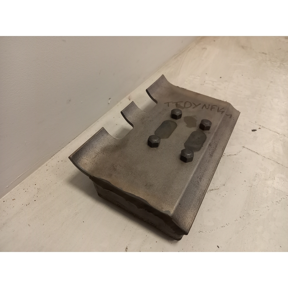 PATIN F141 AVEC VIS ET ECROU - TOPAZ - TT/DYNF141