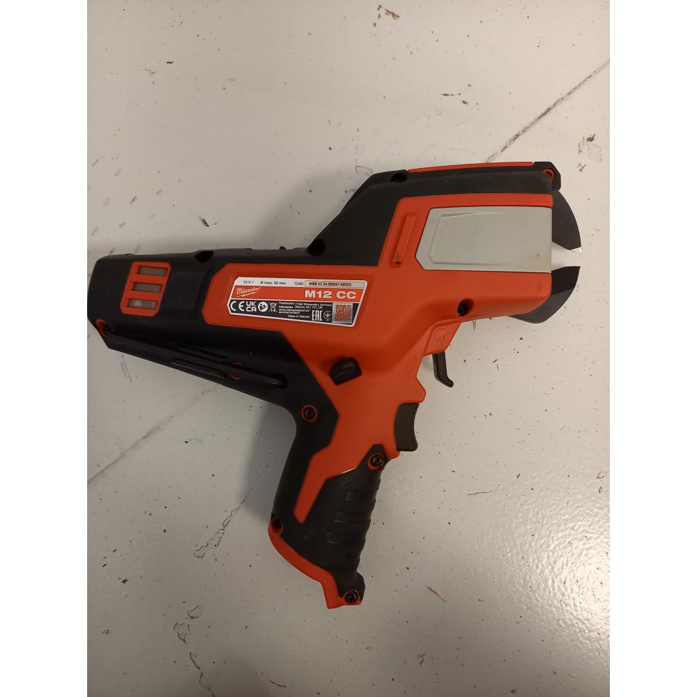 Coupe câbles électrique Ø32mm MILWAUKEE 12V sans batterie ni chargeur M12 CC-0 - OCCASION  4933431600