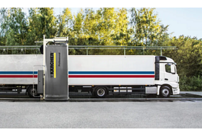Lavage utilitaires et poids lourds : portique fixe ou laveuse mobile