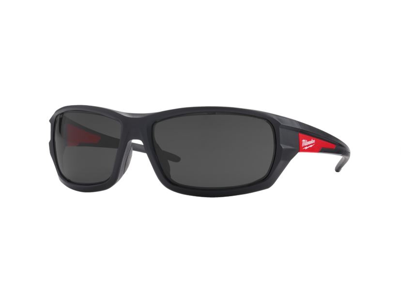 Lunettes de soleil de sécurité MILWAUKEE performance verre teinté noir 4932471884