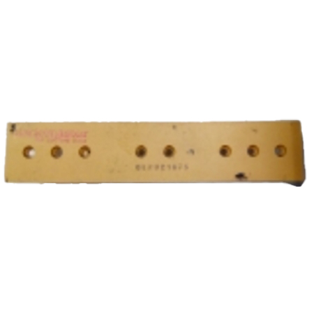 Contre lame de godet reversible 8 trous de fixations en m16 dimension de la lame 20x165x800 en dureté de 480hb BLADEMASTER - CLNU21875
