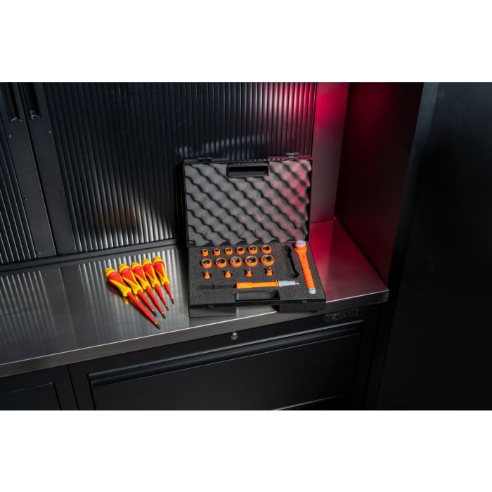 Kit d'outillage isolé pour intervention élémentaire sur véhicules électriques ou hybrides KSTOOLS - 1121434