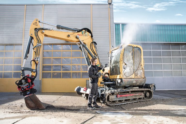 Décapage extrême et désamiantage : Maîtrisez les solutions Très Haute Pression (THP) et Cryogénie pour vos chantiers